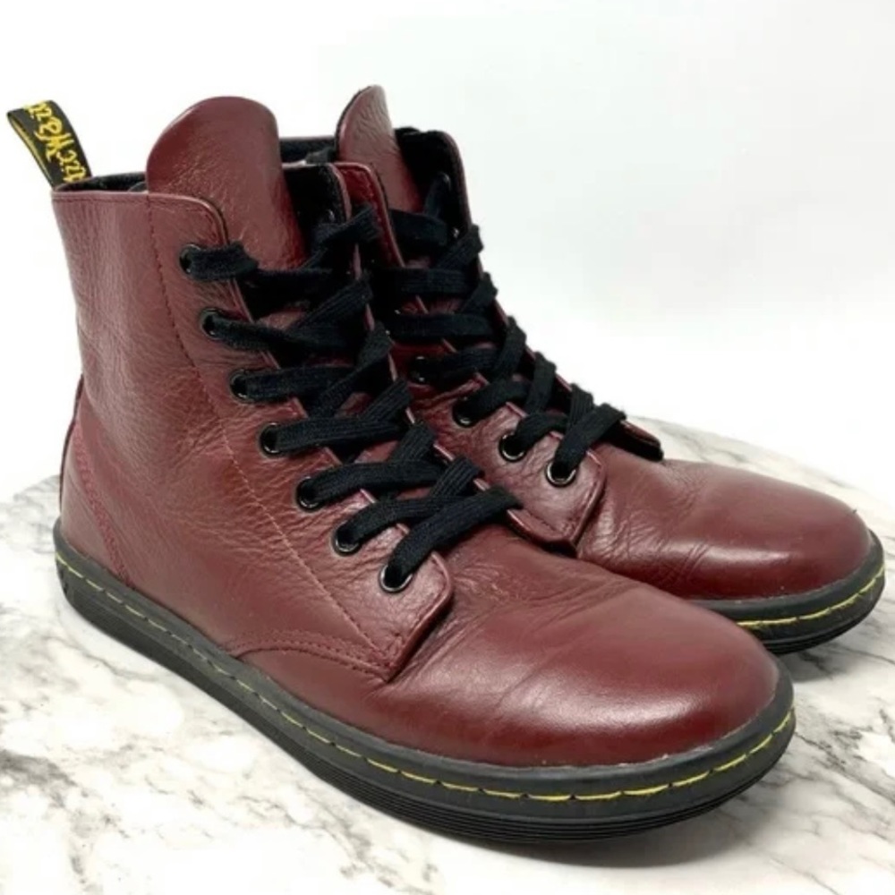 Doc Martens Leyton boot burgundy Size 6